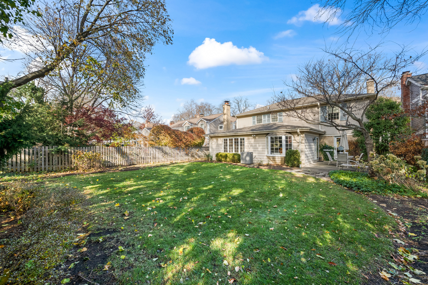 428 S Banbury Road, Arlington Heights, IL 60005