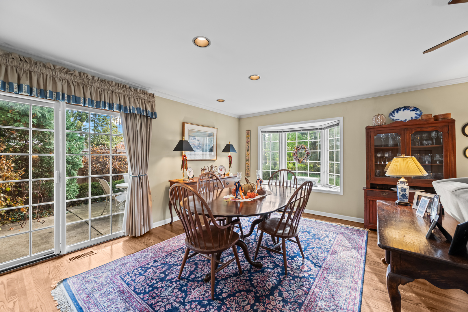 428 S Banbury Road, Arlington Heights, IL 60005