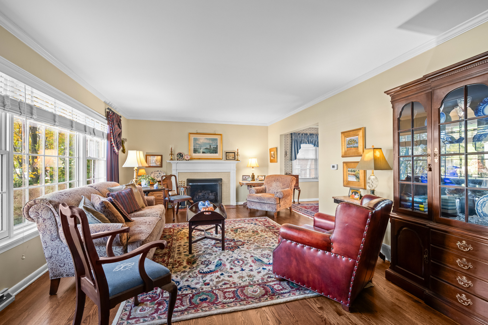 428 S Banbury Road, Arlington Heights, IL 60005