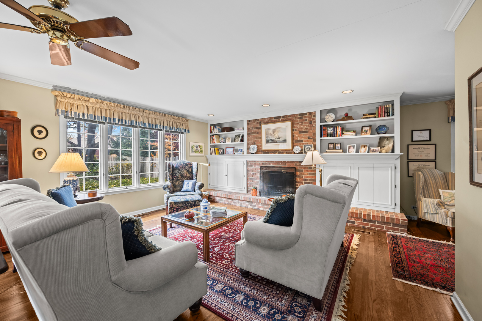 428 S Banbury Road, Arlington Heights, IL 60005