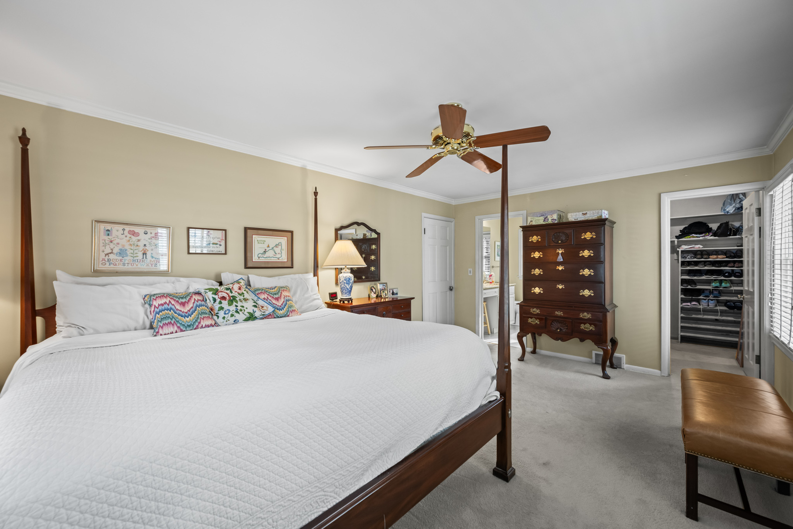 428 S Banbury Road, Arlington Heights, IL 60005