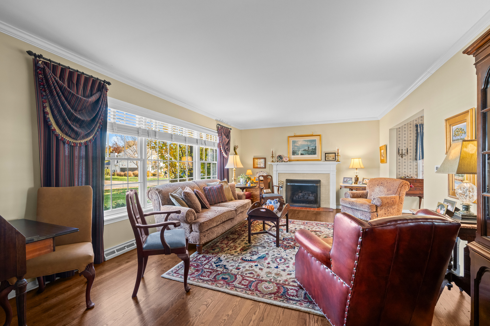 428 S Banbury Road, Arlington Heights, IL 60005