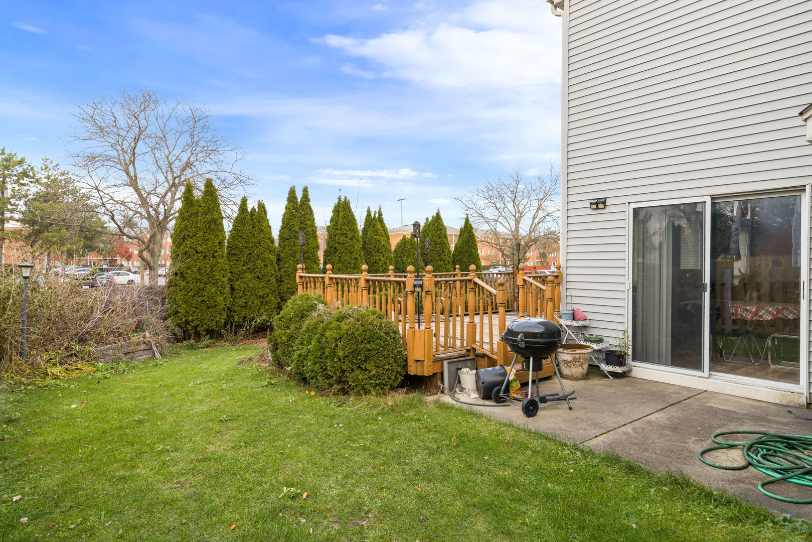 686 Legends Drive, Carol Stream, IL 60188