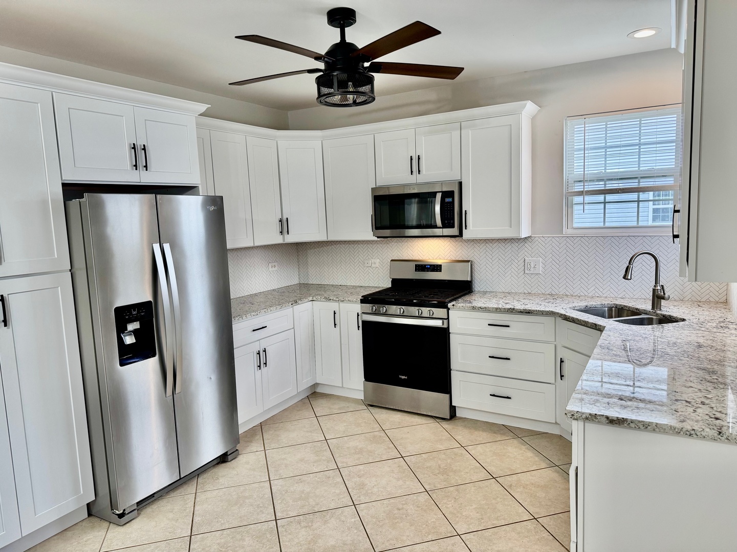 516 Chestnut Lane, Peotone, IL 60468