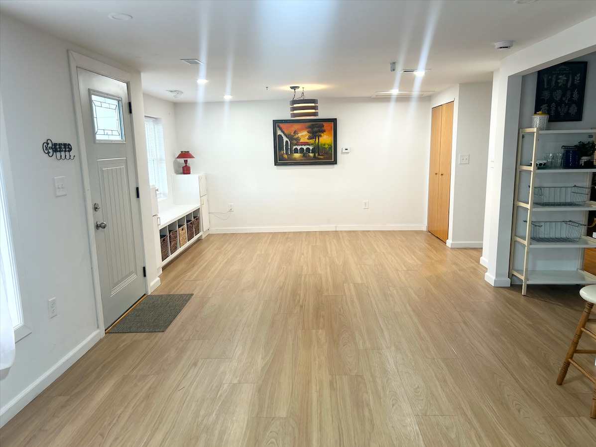 2351 Caton Farm Road, Crest Hill, IL 60403