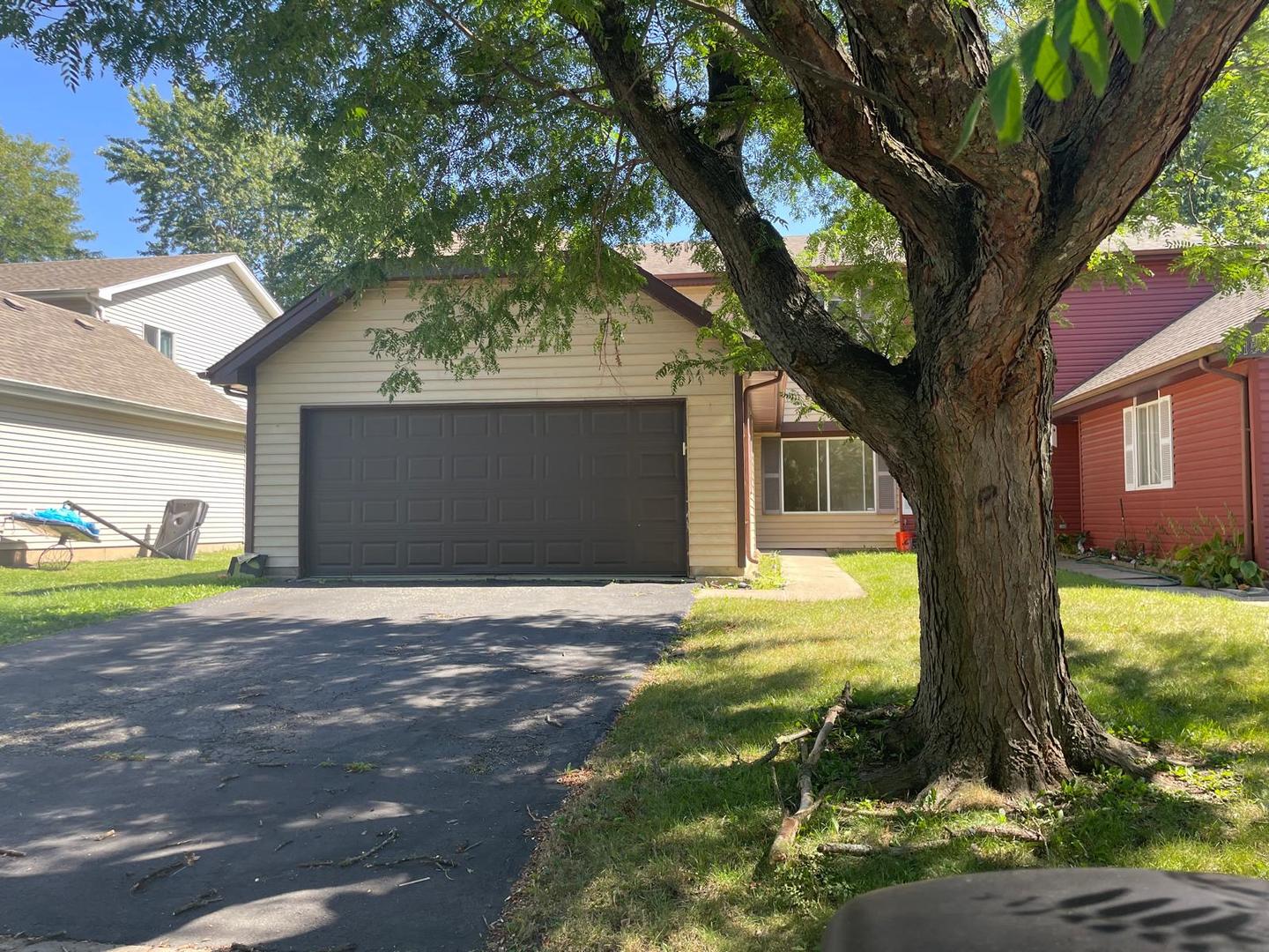 1151 Brockton Court, Aurora, IL 60504