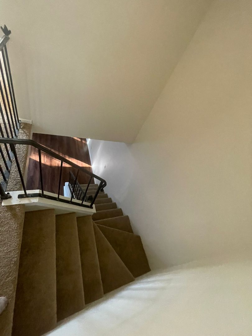 1151 Brockton Court, Aurora, IL 60504