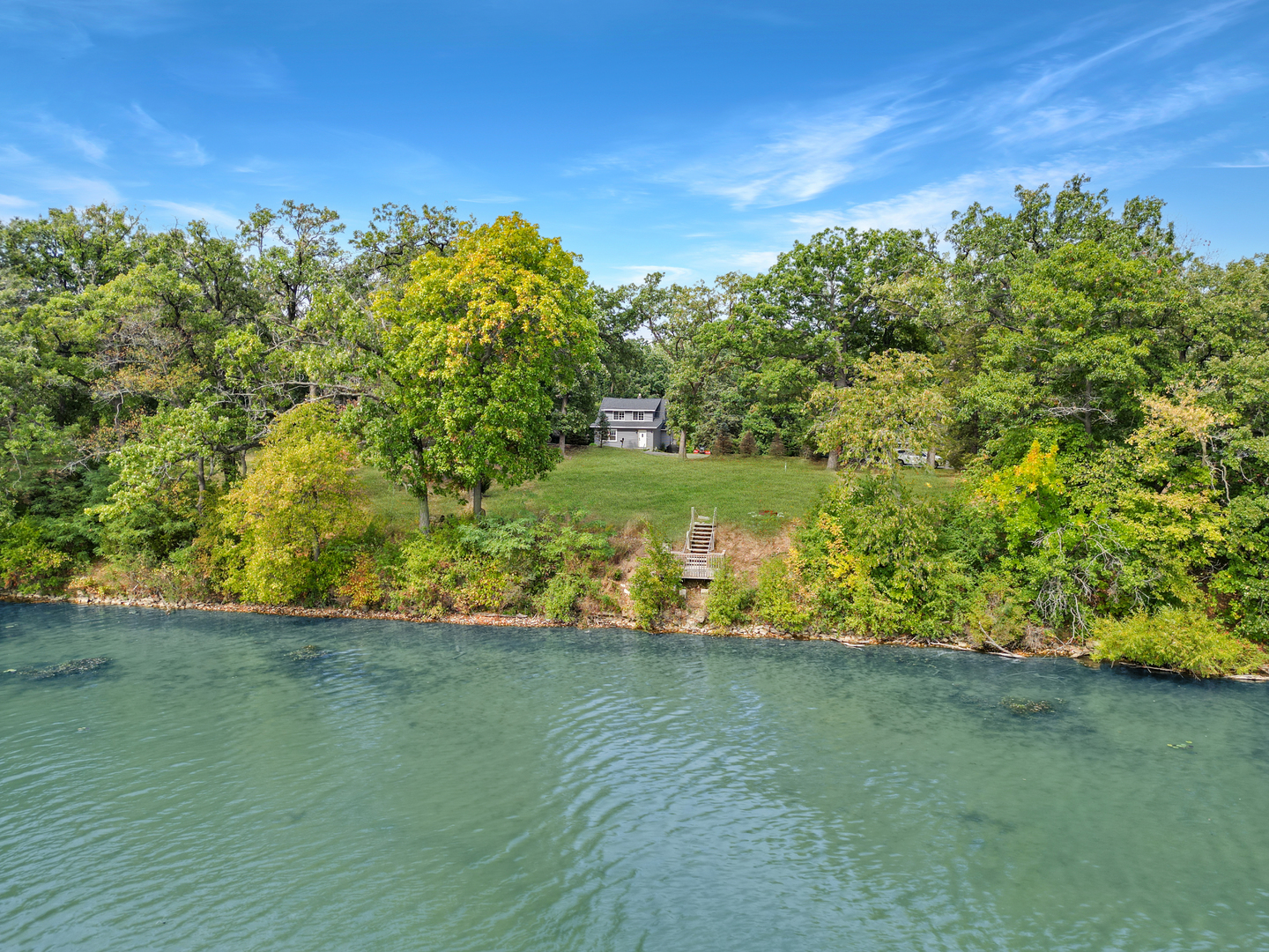 68 E Lakeview Avenue, Round Lake Beach, IL 60073