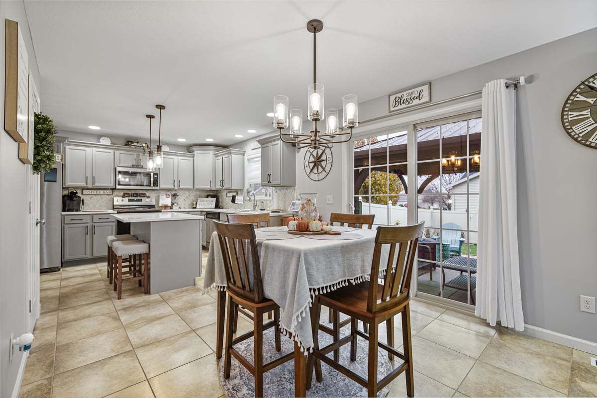 905 Dresser Drive, Normal, IL 61761