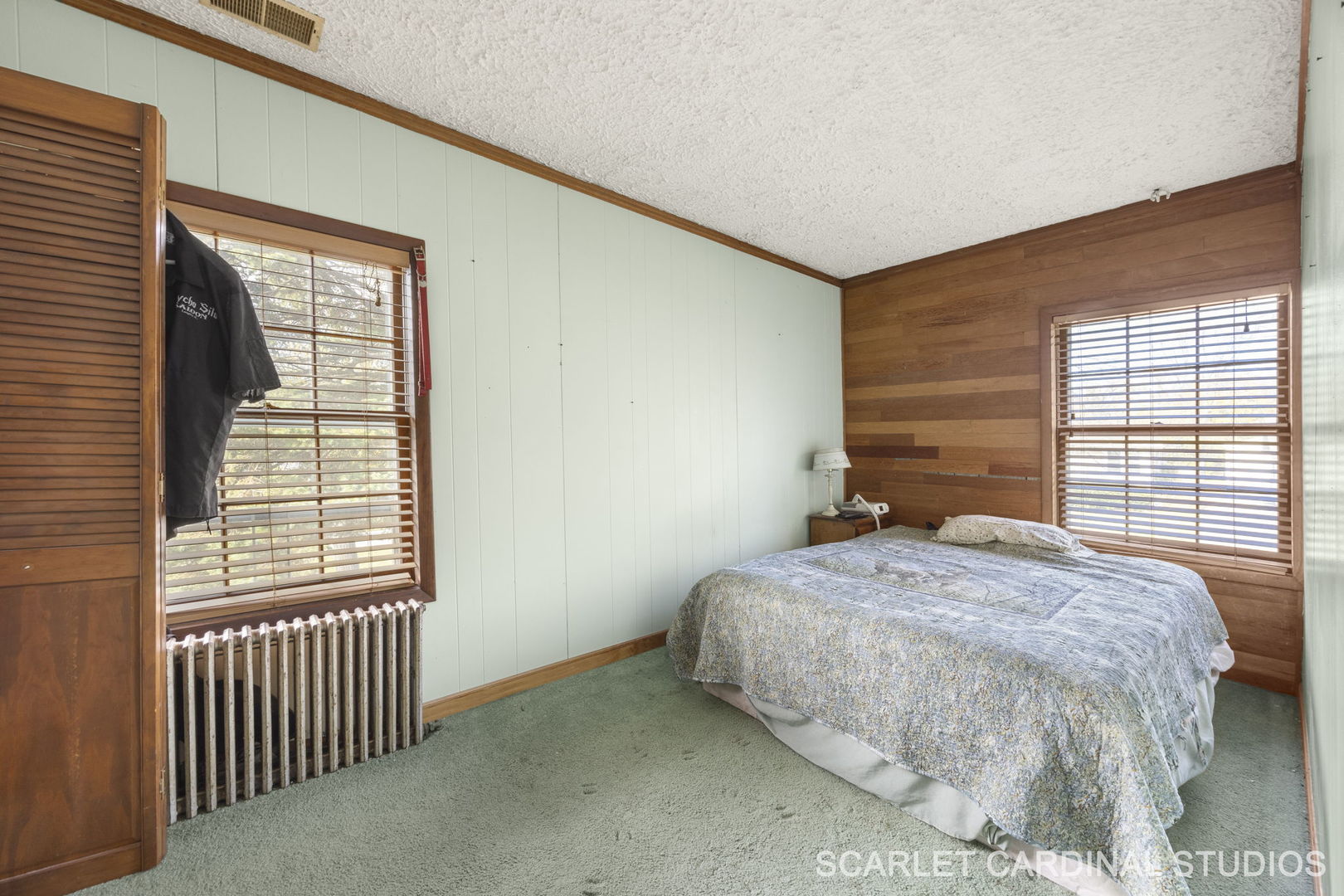 27 E Jackson Street, Villa Park, IL 60181