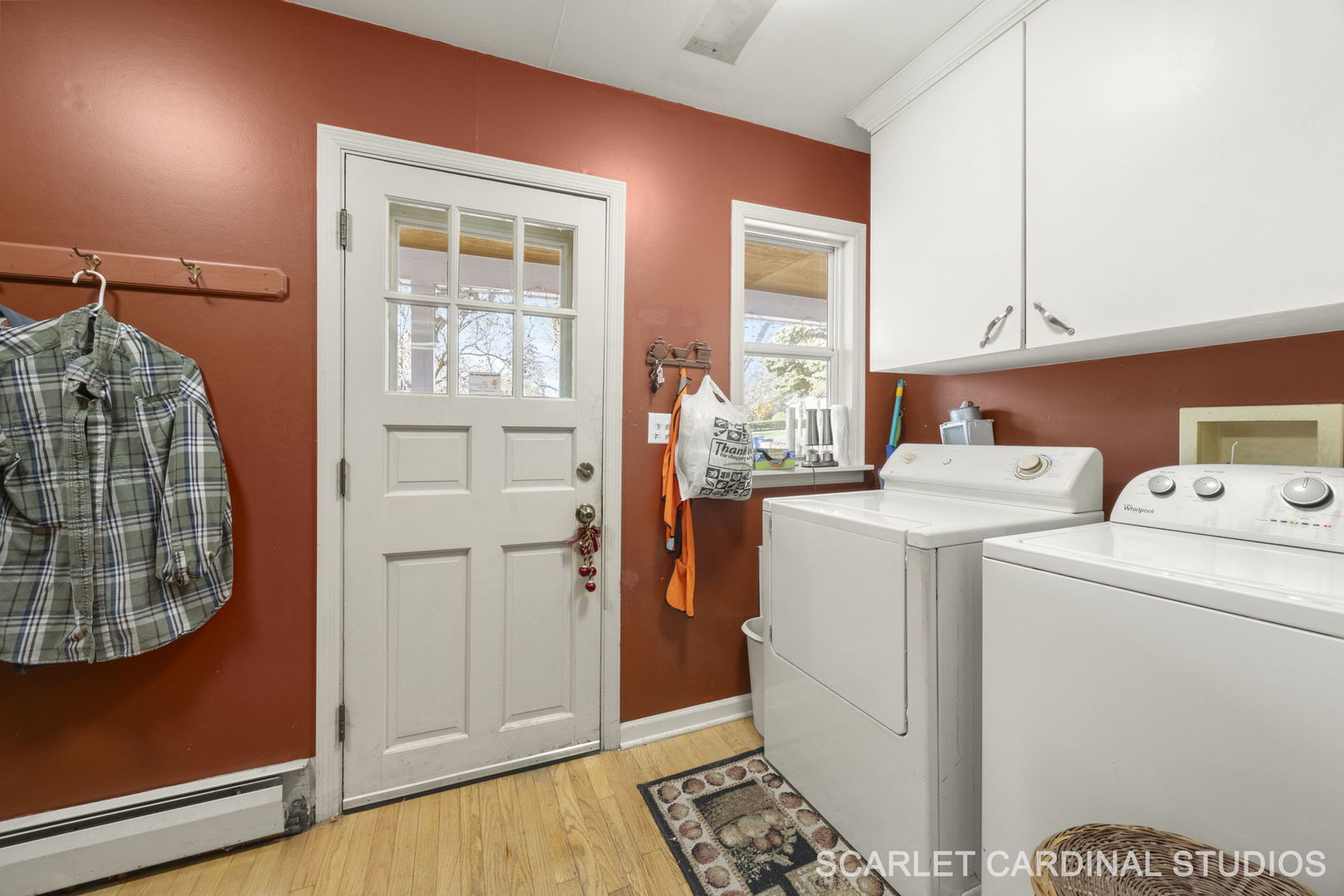 27 E Jackson Street, Villa Park, IL 60181