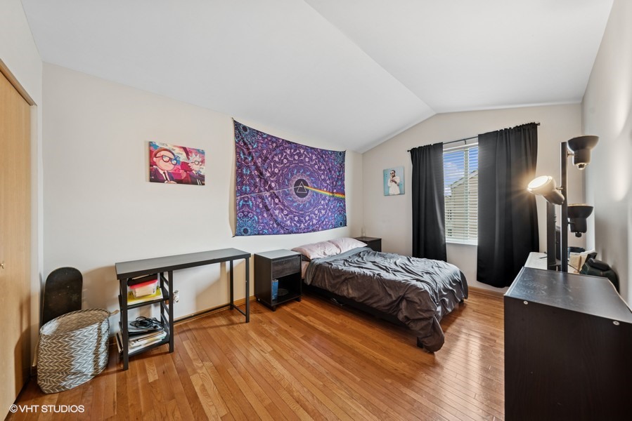 859 Symphony Drive, Aurora, IL 60504