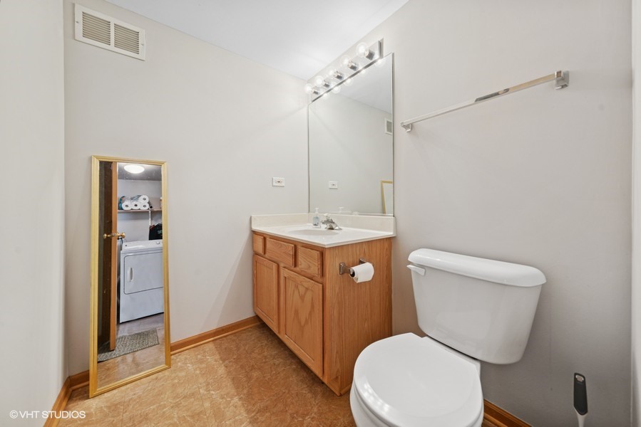 859 Symphony Drive, Aurora, IL 60504