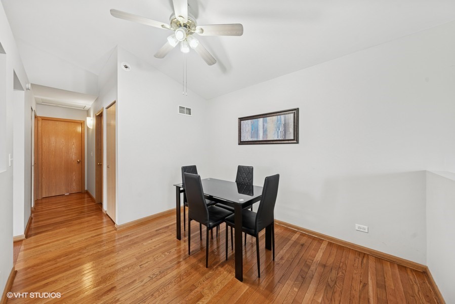 859 Symphony Drive, Aurora, IL 60504