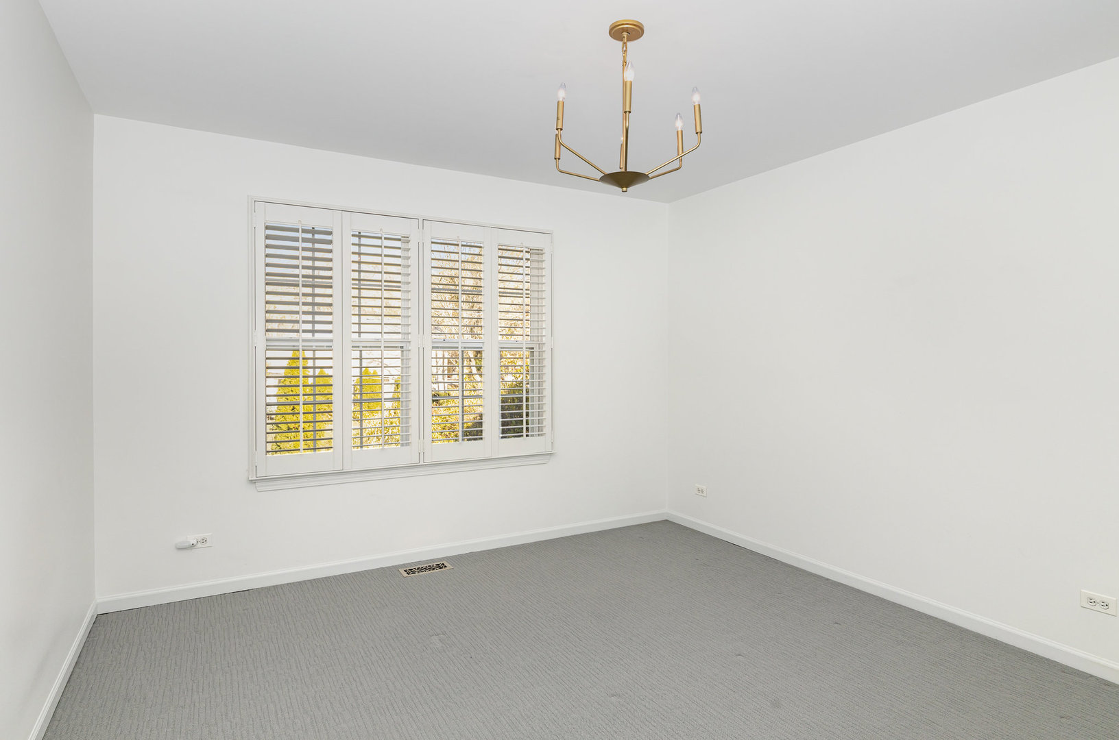 1343 Danada Court, Naperville, IL 60563