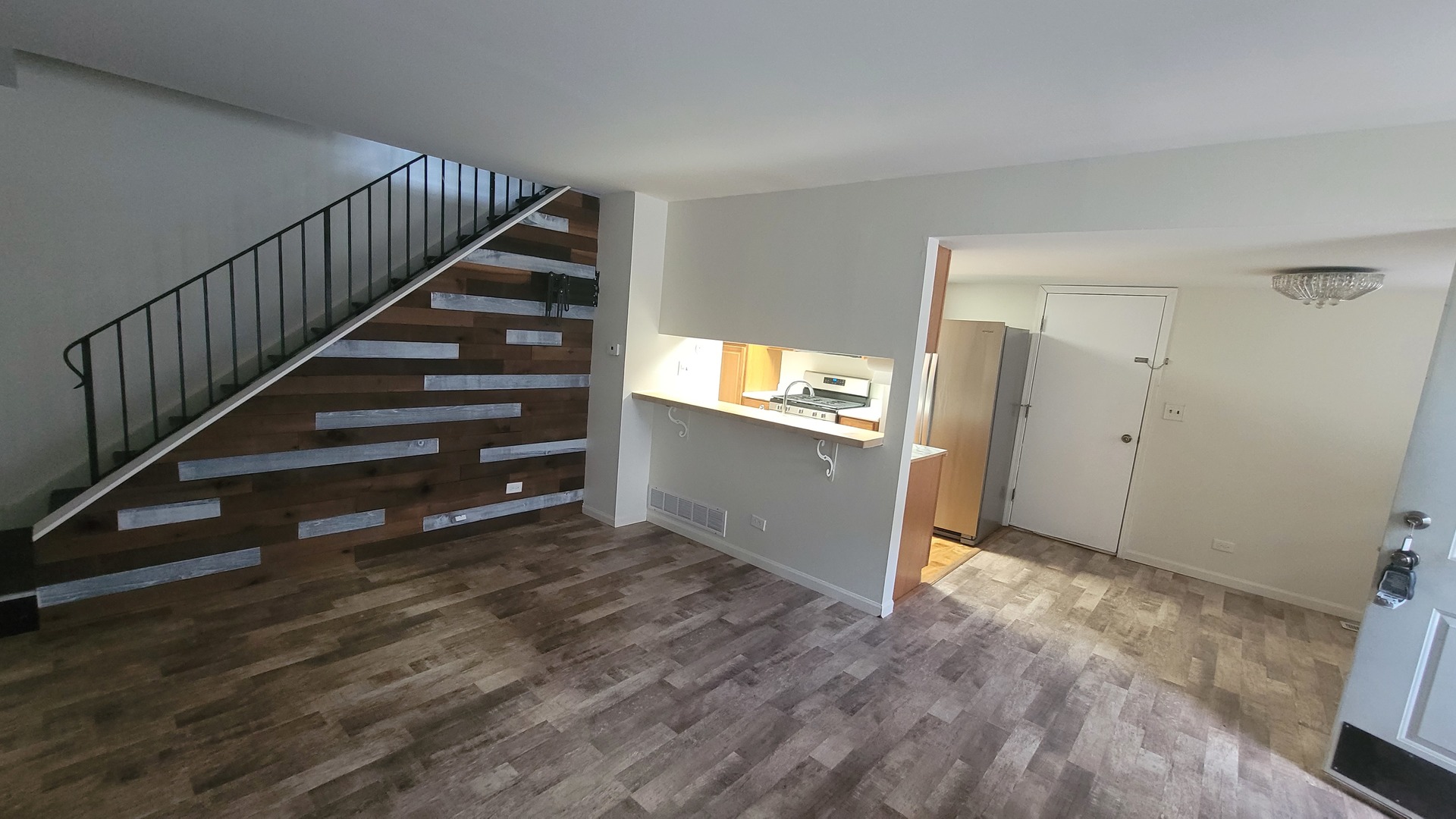 1426 Bear Flag Drive, Hanover Park, IL 60133