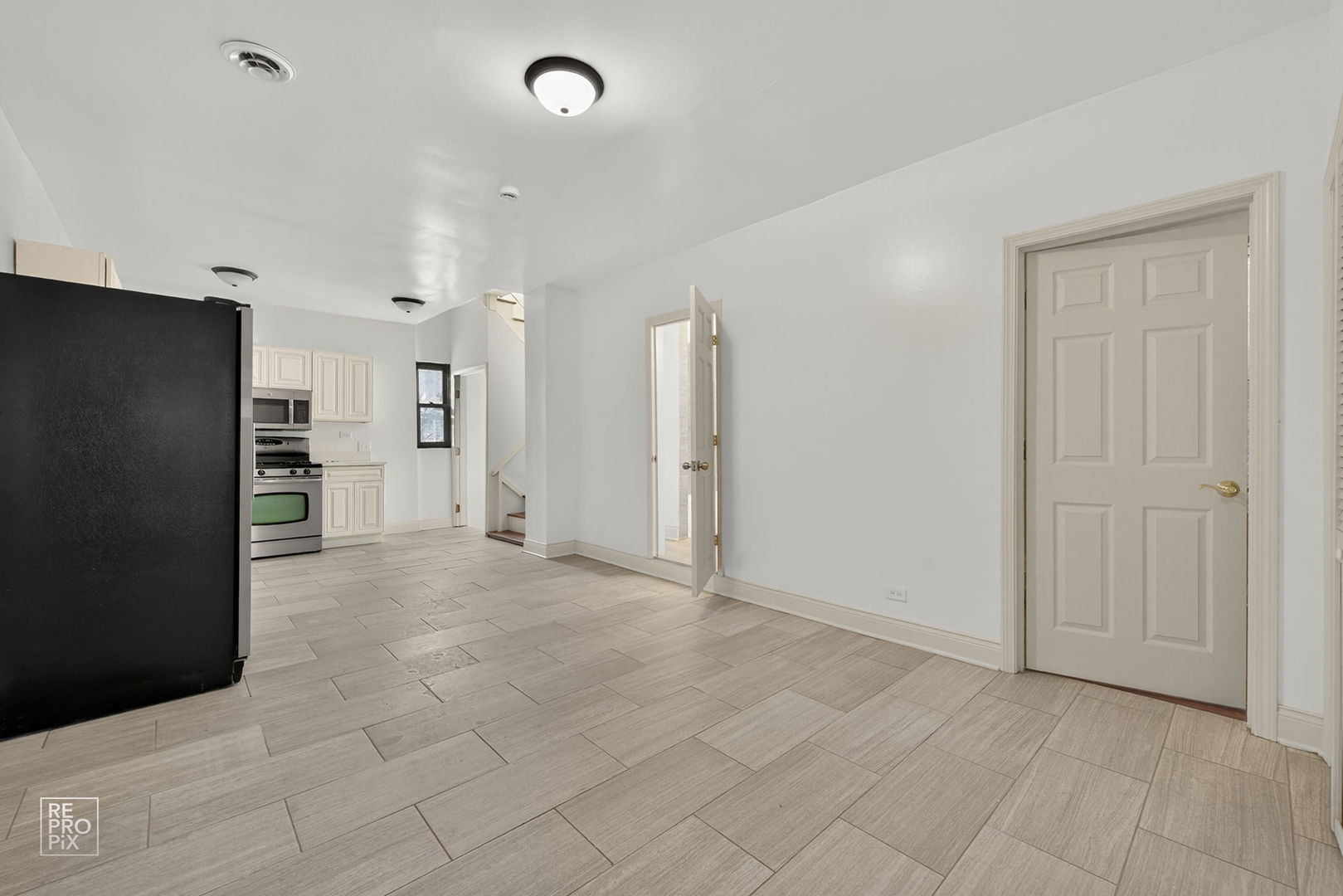 2636 S Hamlin Avenue, Chicago, IL 60623