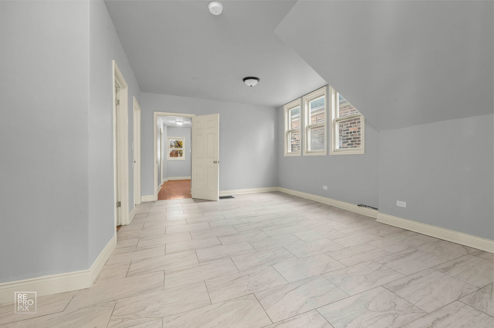 2636 S Hamlin Avenue, Chicago, IL 60623