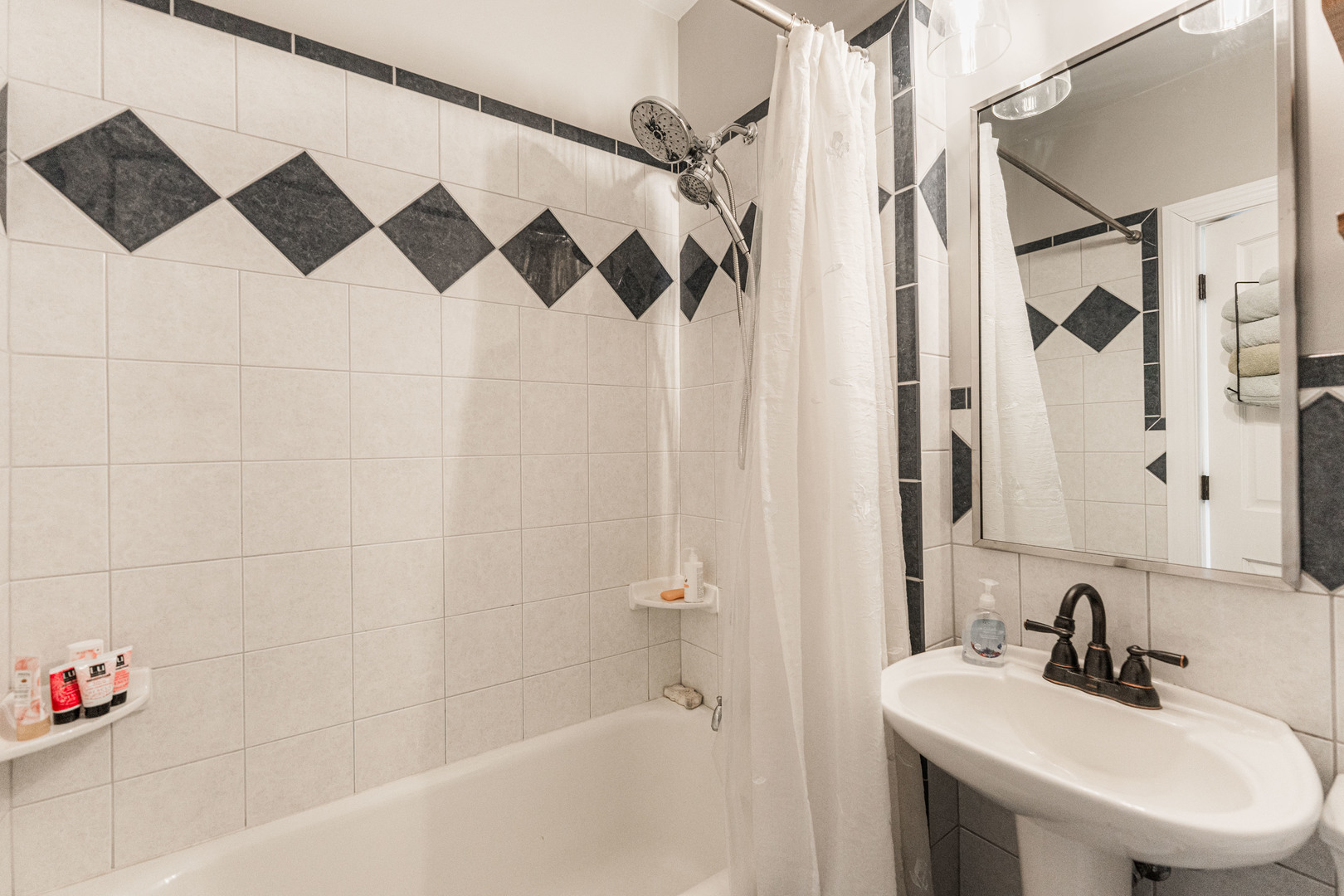 190 S Grace Street, Lombard, IL 60148