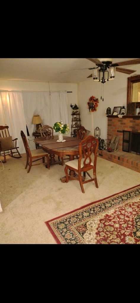 4351 Maple Street, Galesburg, IL 61401