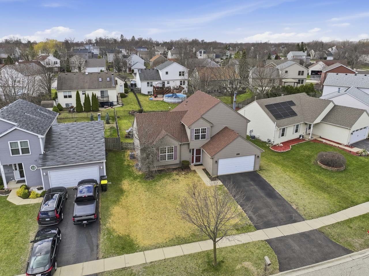 658 Anderson Drive, Lake In The Hills, IL 60156