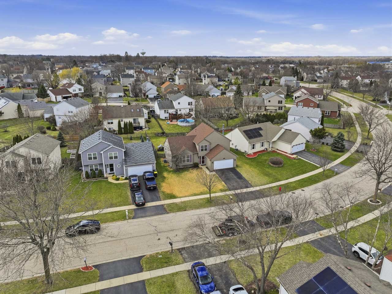 658 Anderson Drive, Lake In The Hills, IL 60156