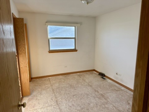 15826 Central Park Avenue, Markham, IL 60428