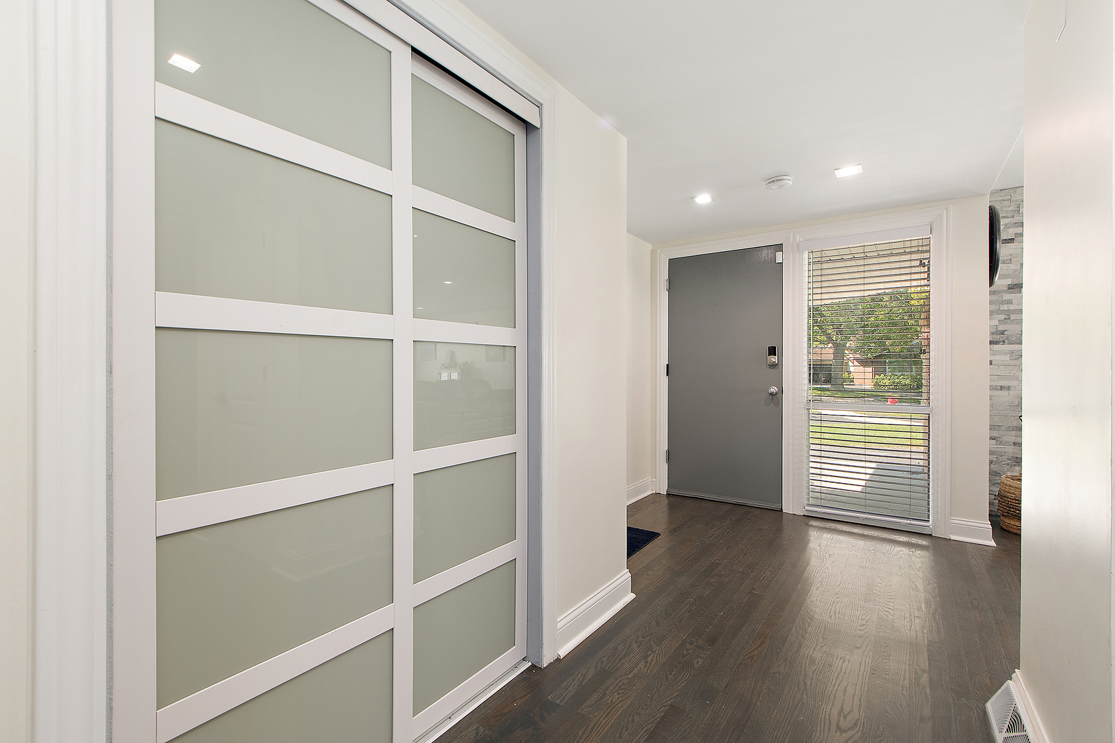 18849 Jamie Court, Homewood, IL 60430