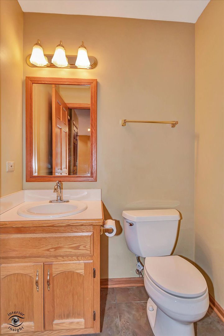 1110 E Treeline Drive, Lockport, IL 60441