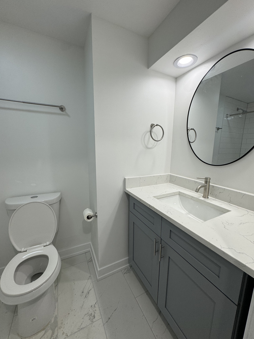 4656 W 87th Street #2S, Chicago, IL 60652