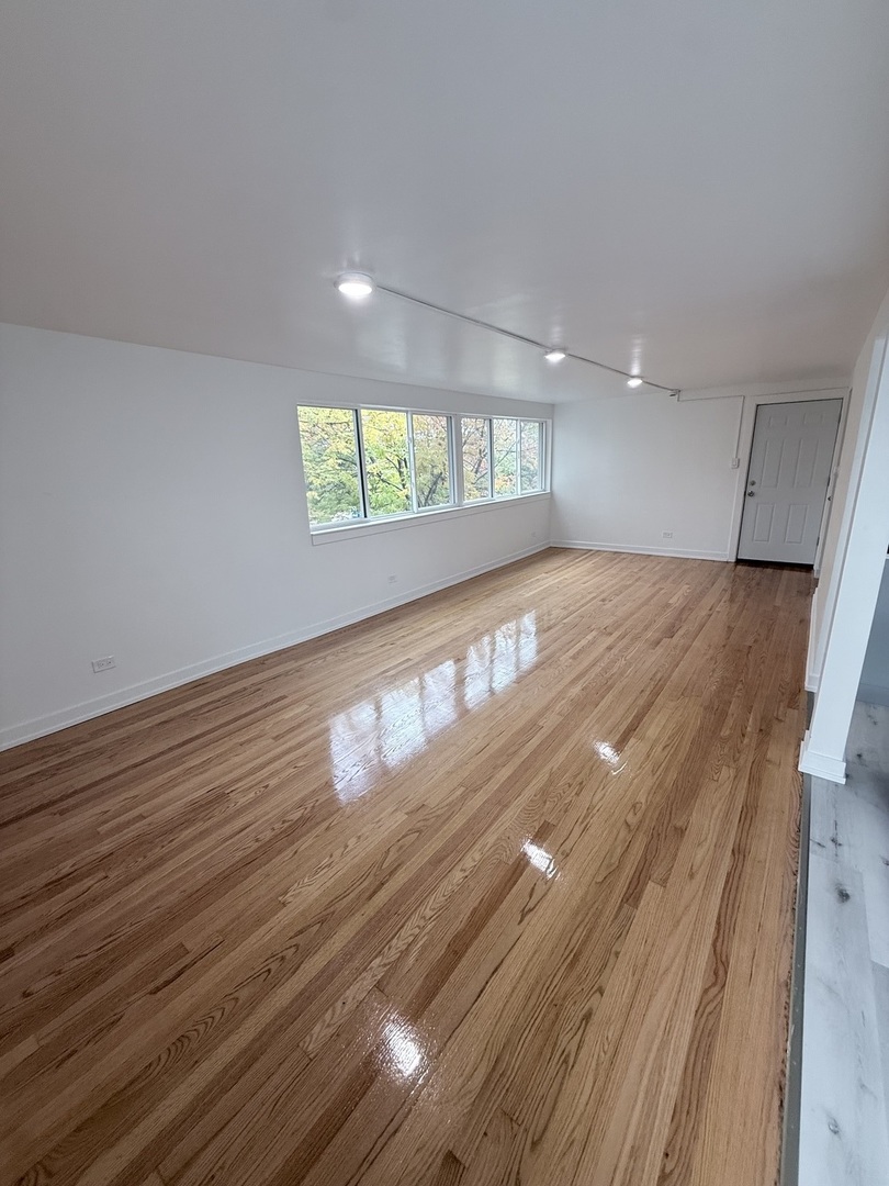 4656 W 87th Street #2S, Chicago, IL 60652