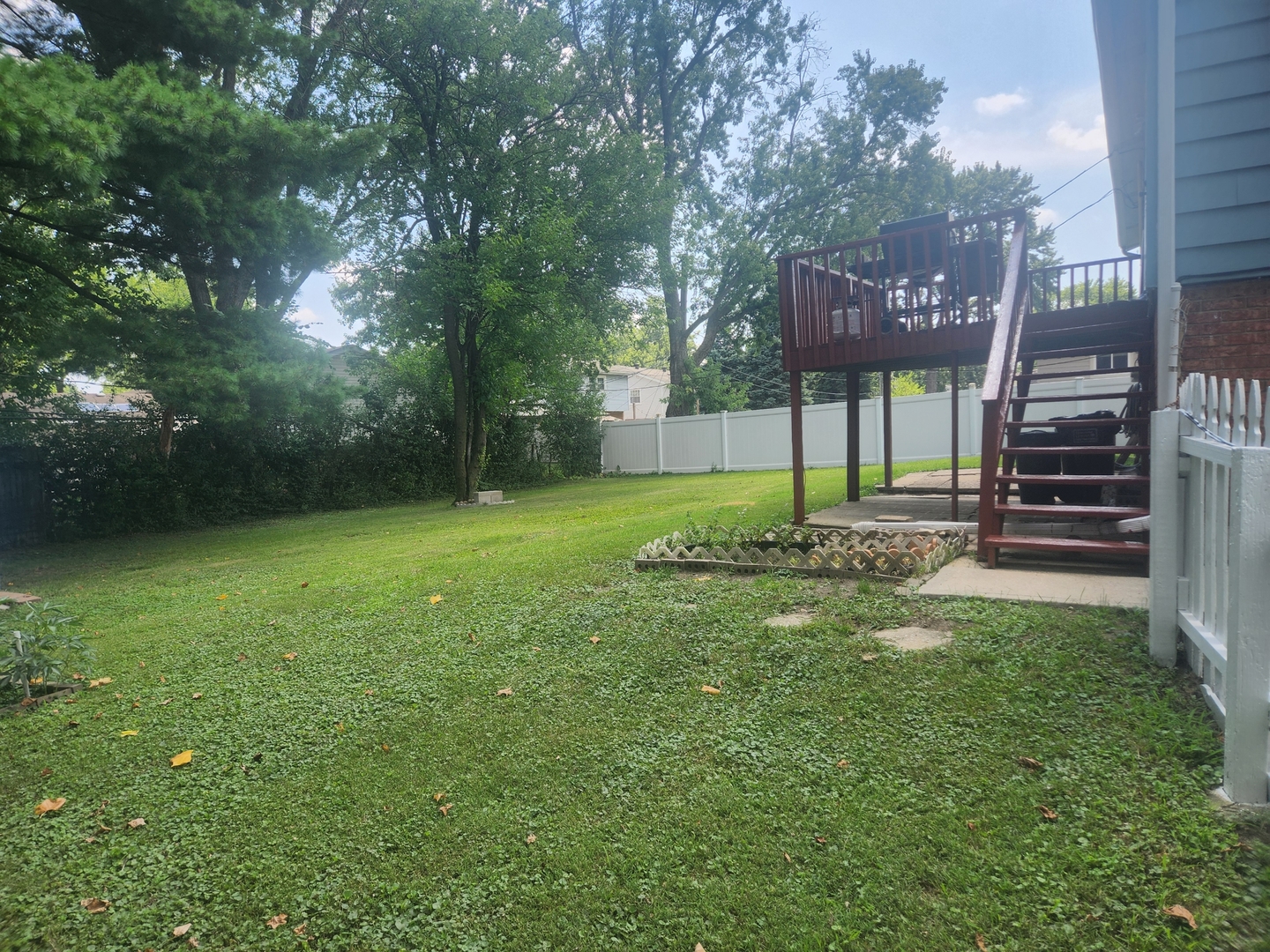 18745 Queens Road, Homewood, IL 60430