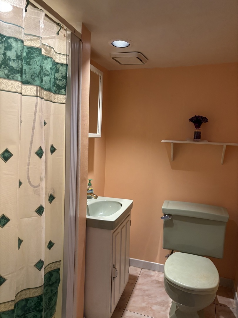 18745 Queens Road, Homewood, IL 60430