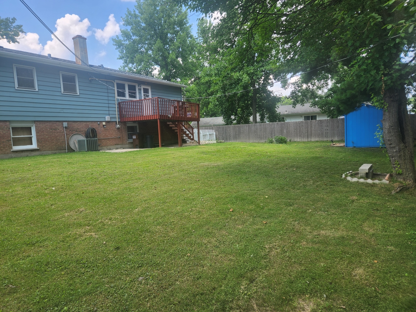 18745 Queens Road, Homewood, IL 60430