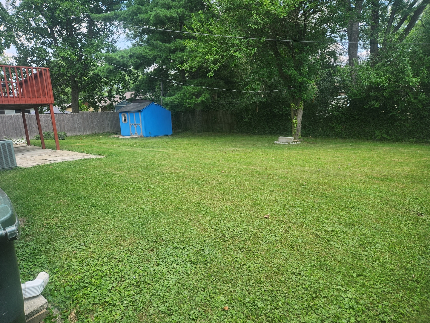 18745 Queens Road, Homewood, IL 60430