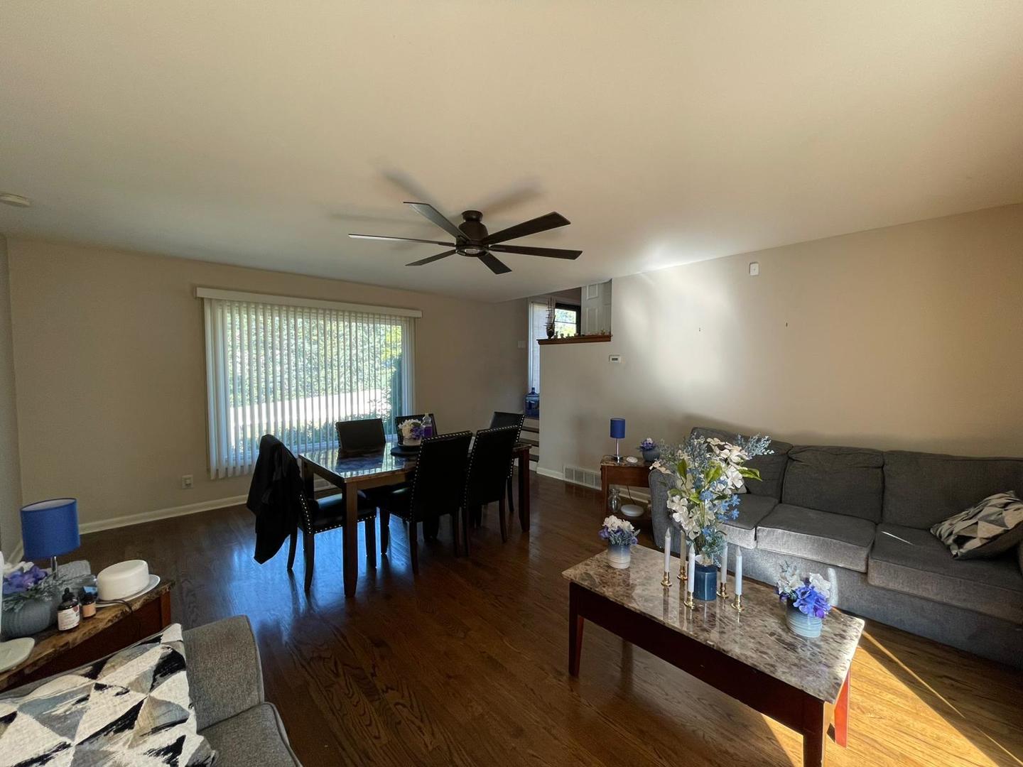 12617 Ventura Boulevard, Machesney Park, IL 61115