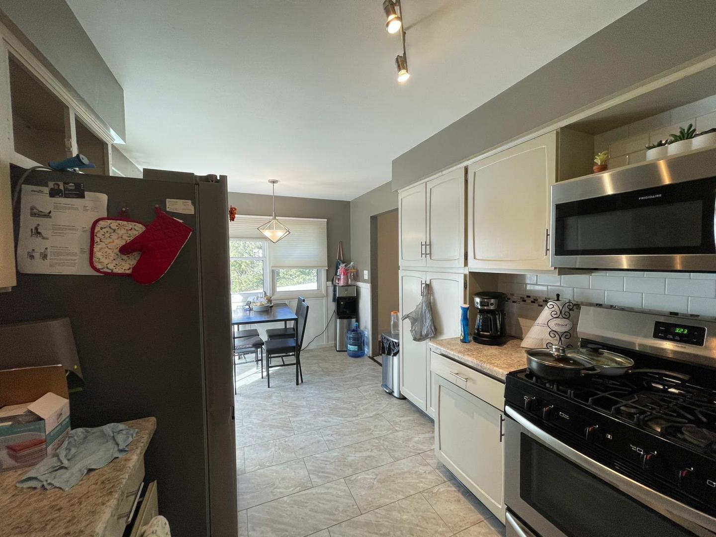 12617 Ventura Boulevard, Machesney Park, IL 61115