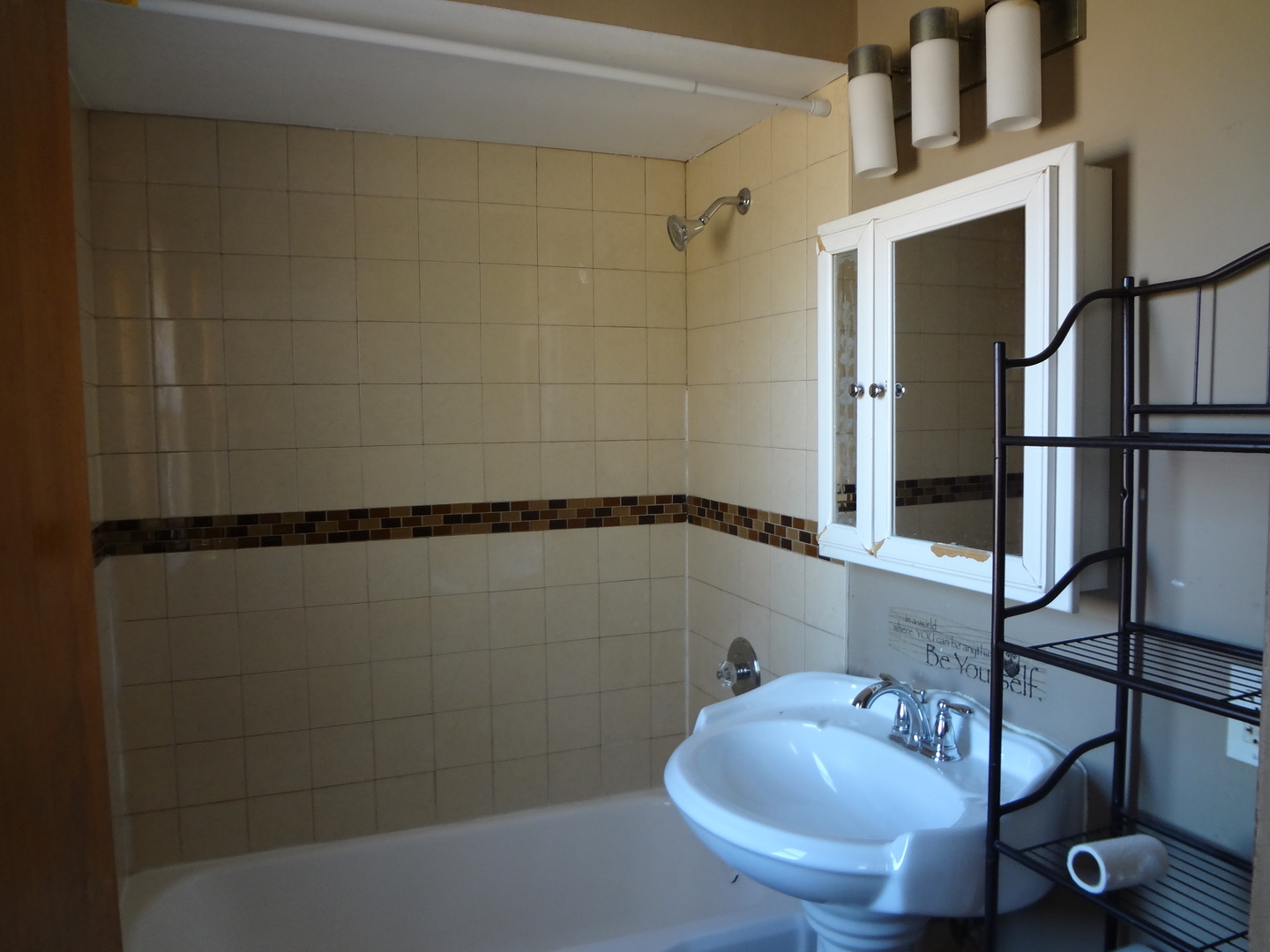 8141 S Talman Avenue, Chicago, IL 60652