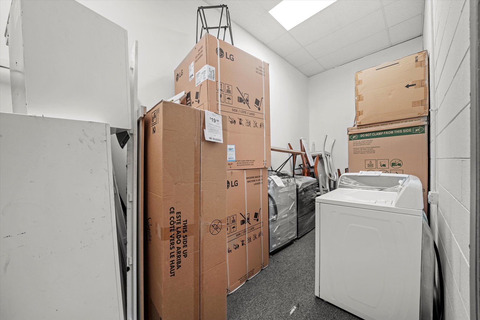 413 W Rollins Road, Round Lake Beach, IL 60073