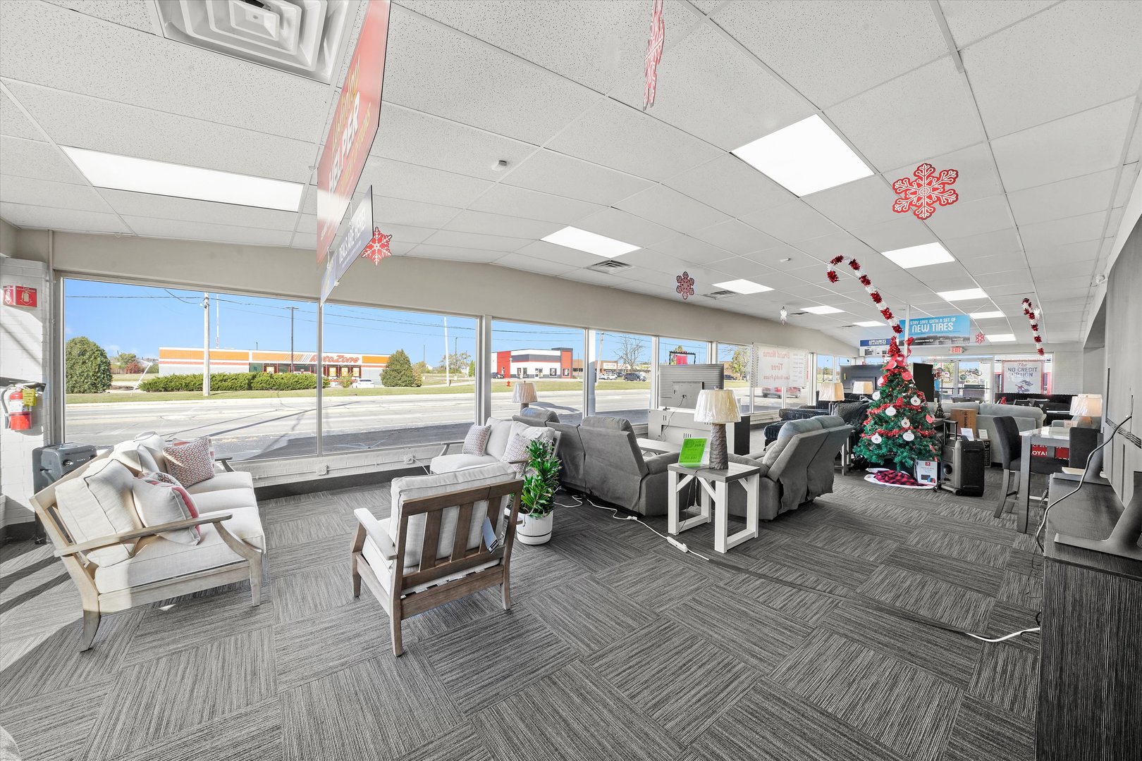 413 W Rollins Road, Round Lake Beach, IL 60073