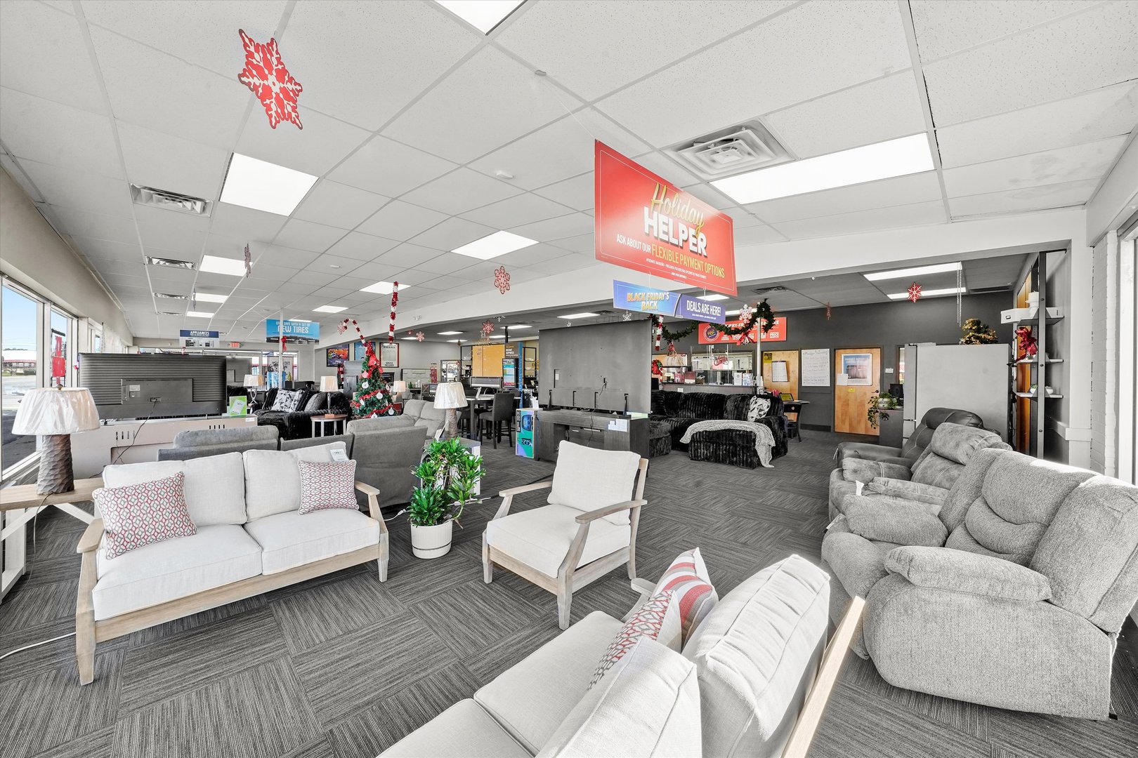 413 W Rollins Road, Round Lake Beach, IL 60073