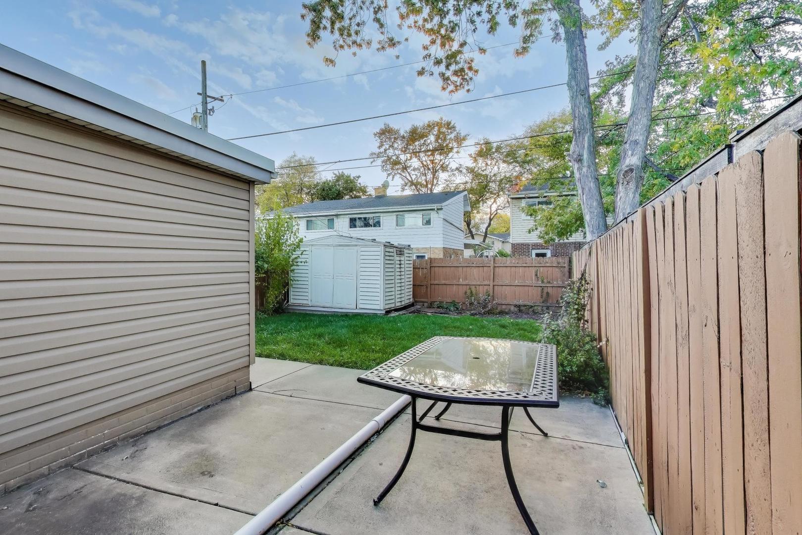 9454 Potter Road, Des Plaines, IL 60016