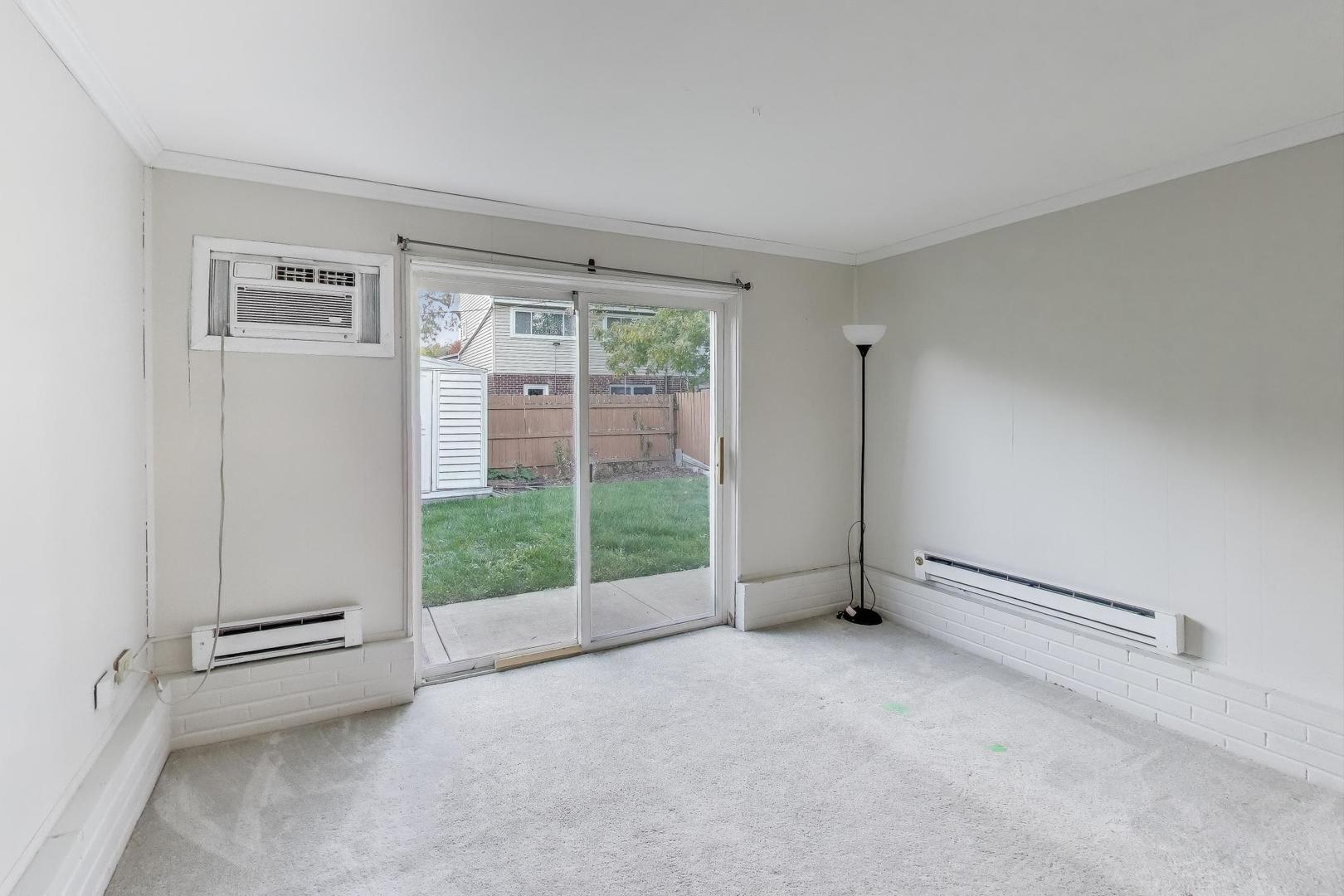 9454 Potter Road, Des Plaines, IL 60016