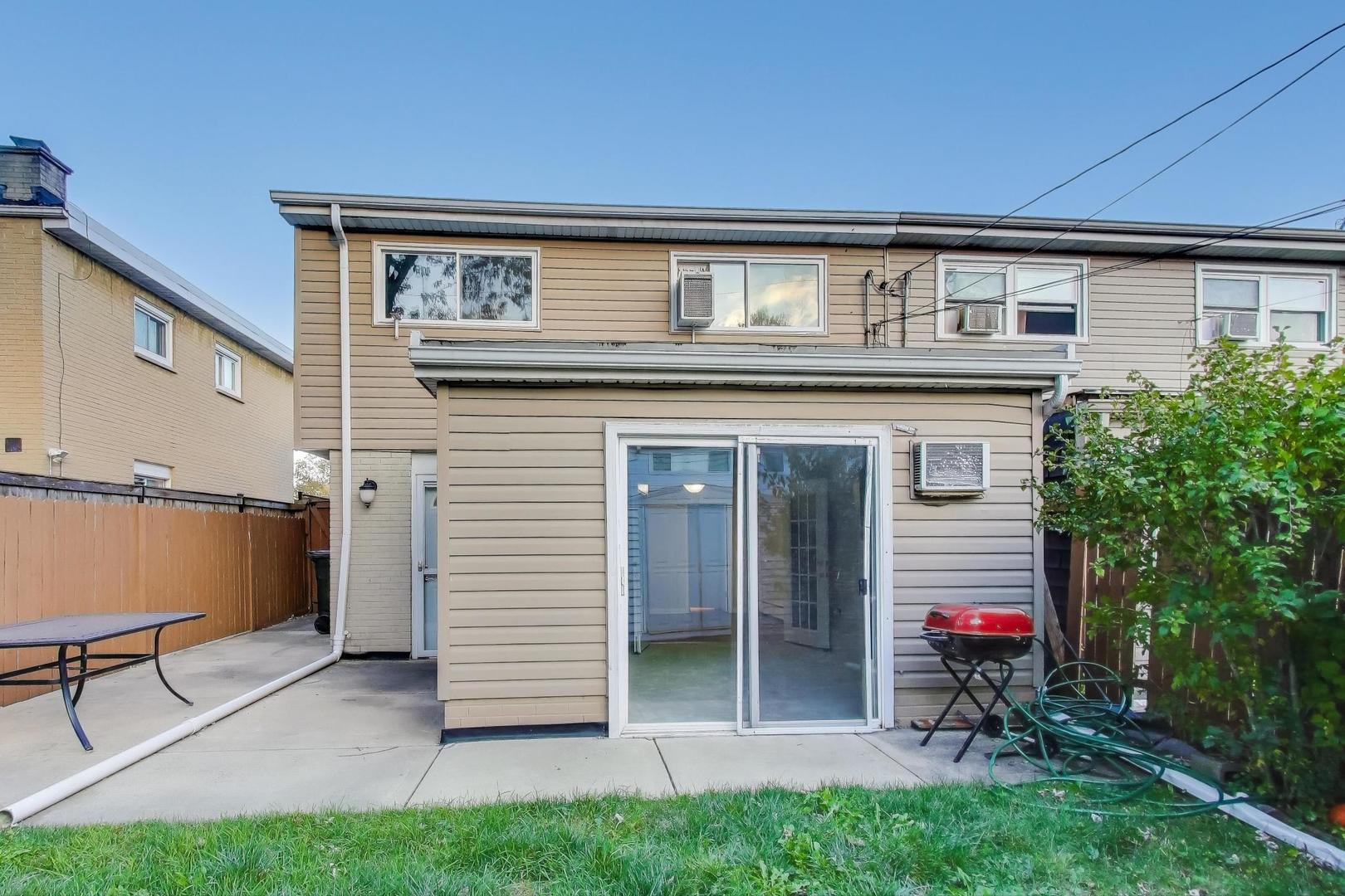 9454 Potter Road, Des Plaines, IL 60016