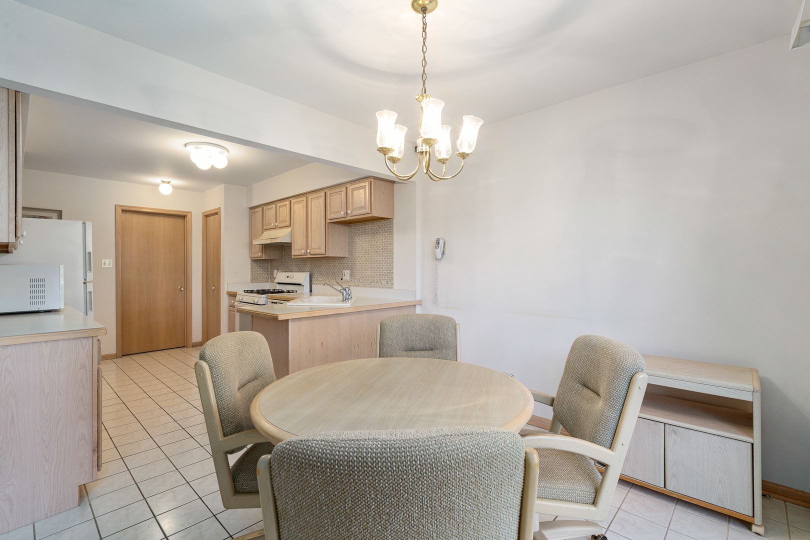 1078 Amber Drive, Lemont, IL 60439