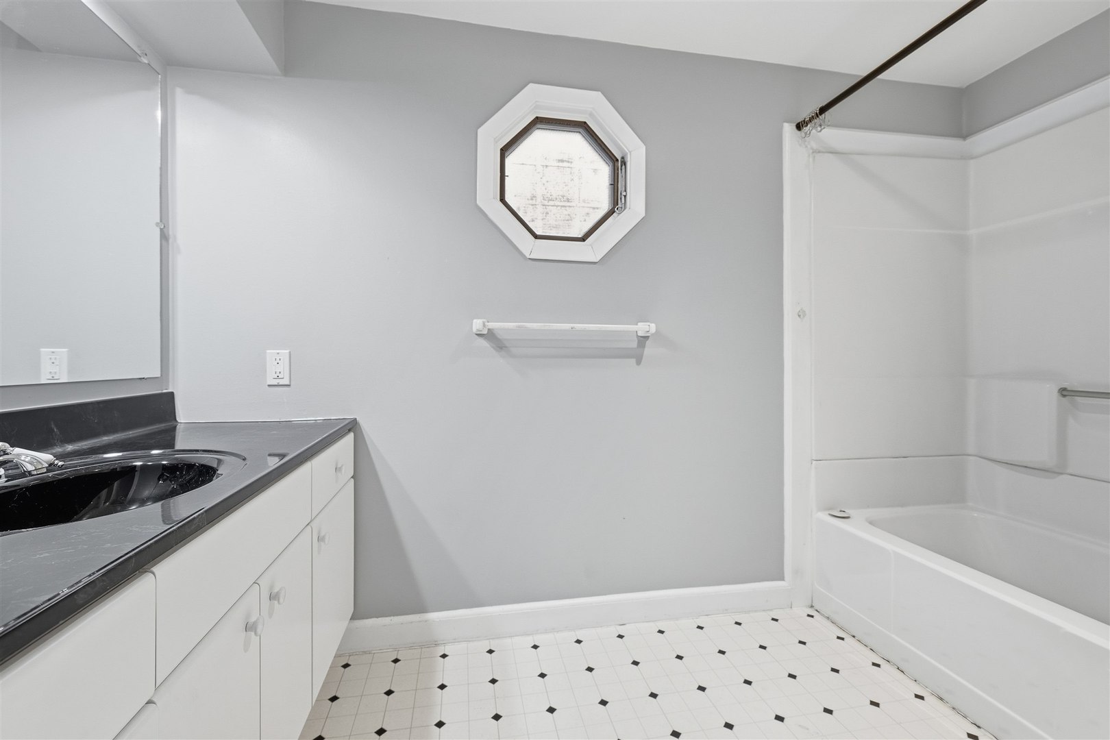 109 S Jefferson Street, Towanda, IL 61776