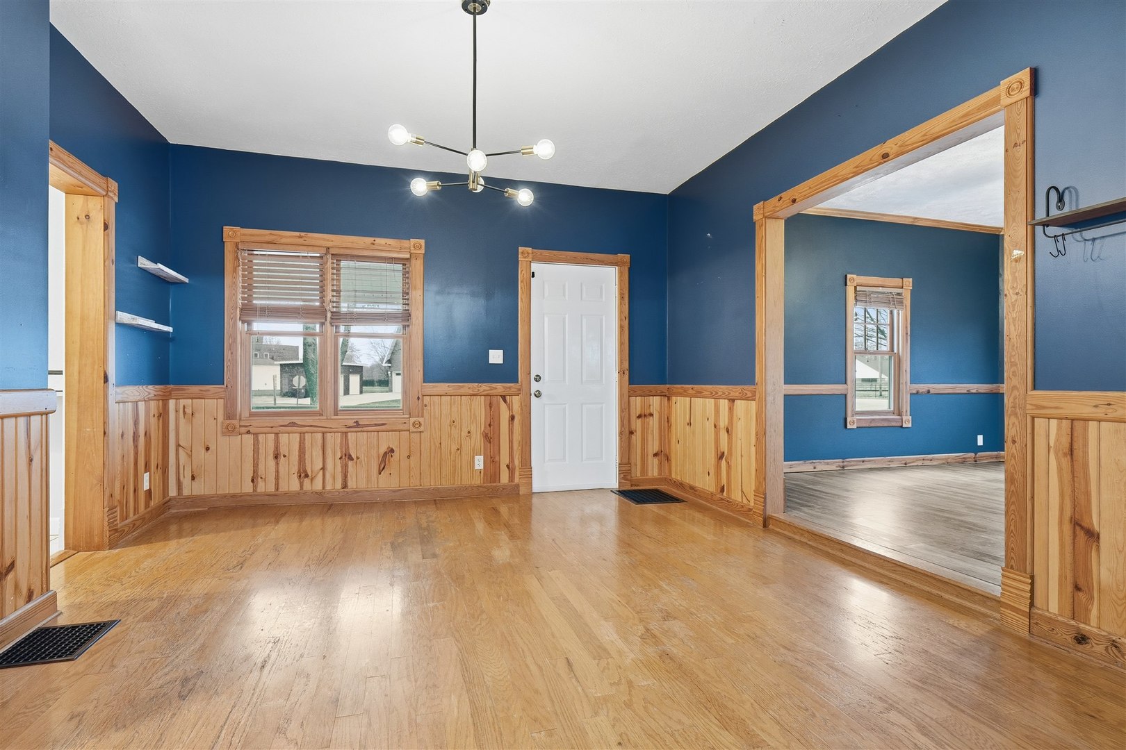 109 S Jefferson Street, Towanda, IL 61776