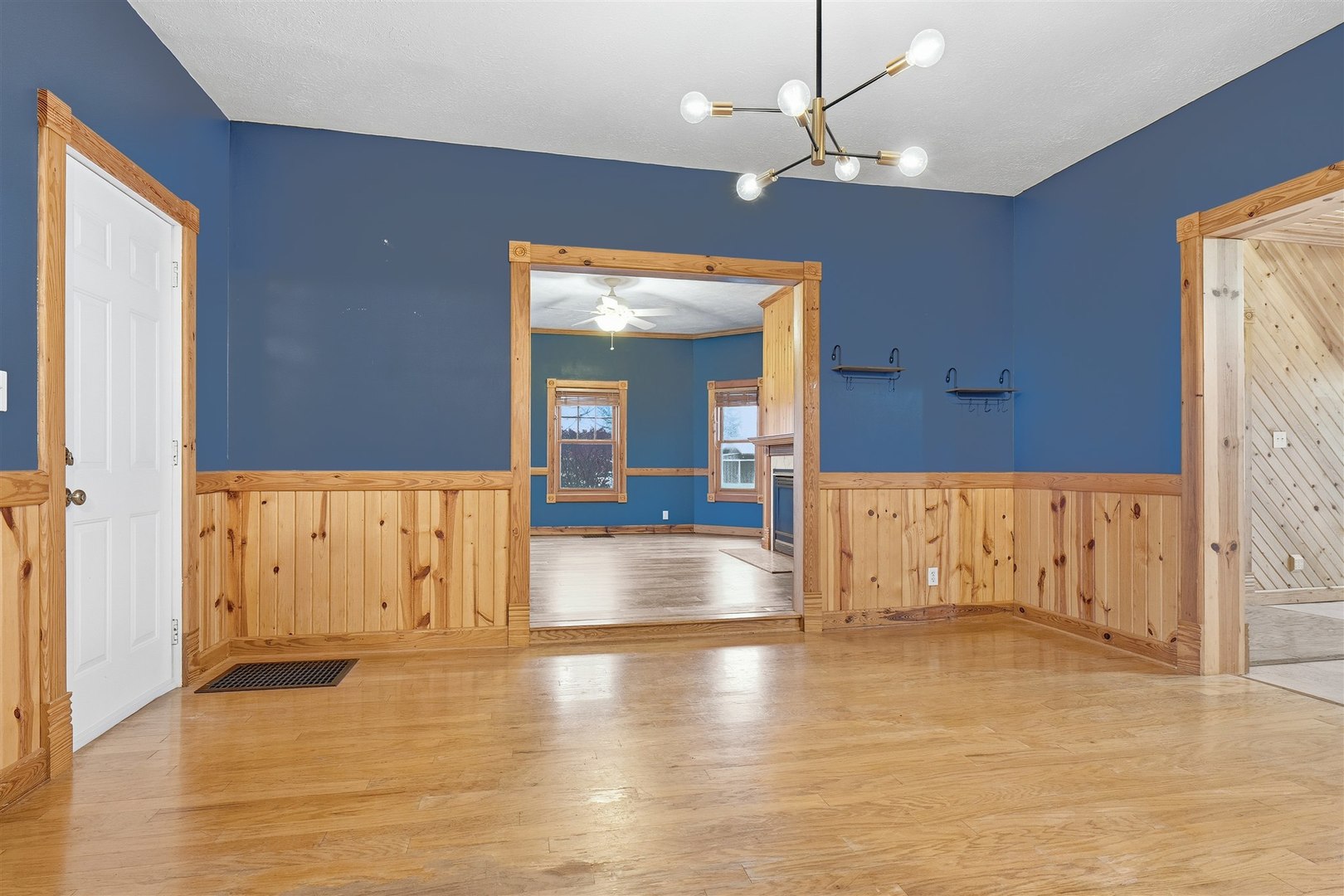 109 S Jefferson Street, Towanda, IL 61776