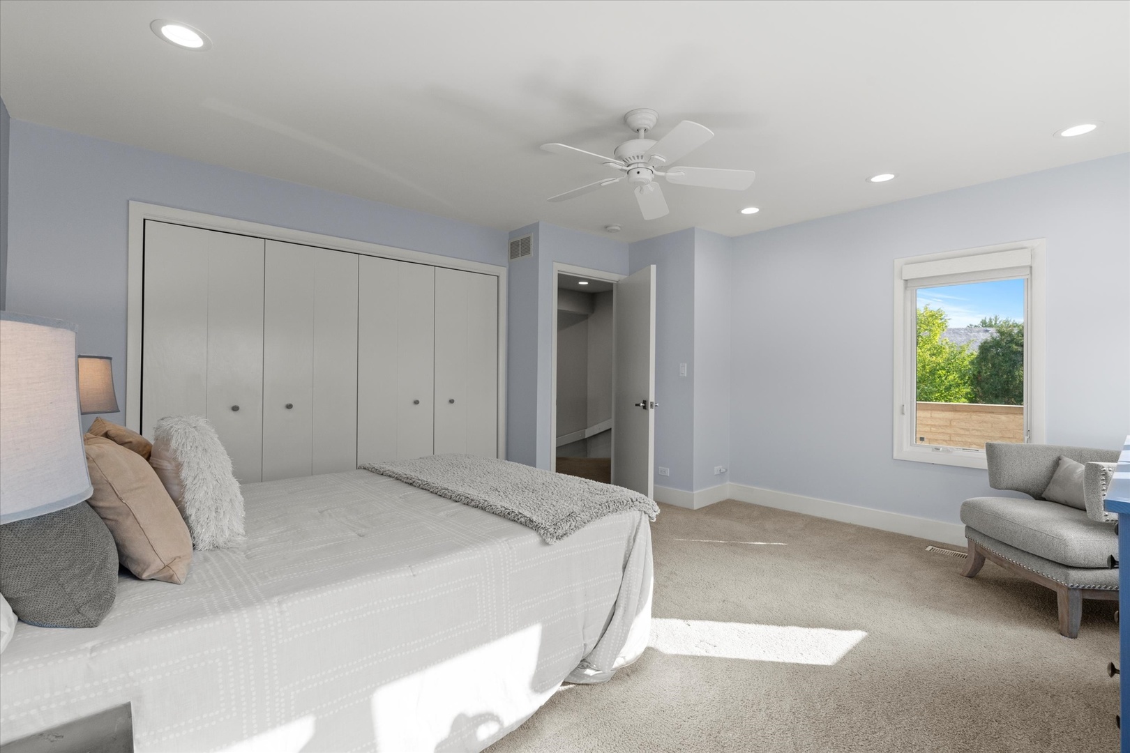 1912 Midwest Club Parkway, Oak Brook, IL 60523