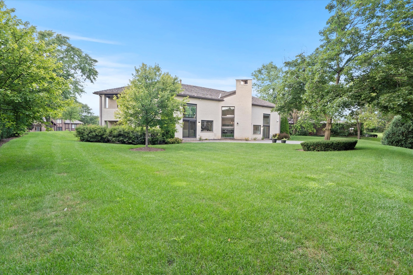 1912 Midwest Club Parkway, Oak Brook, IL 60523